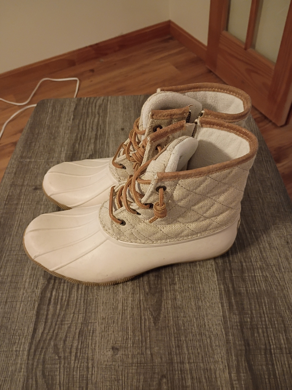 Sperry Women's Cream Duck Boots with Tan Trim - Picture 4 of 8